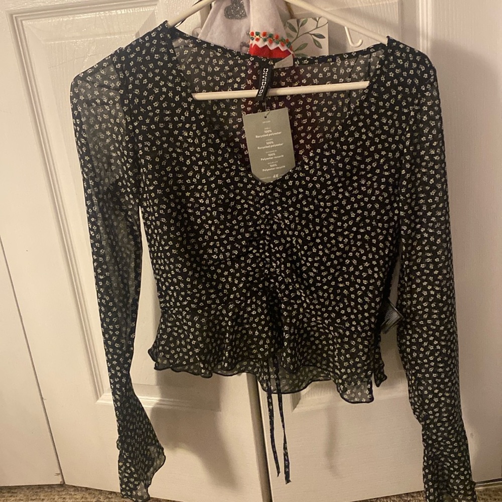 XS women’s blouse